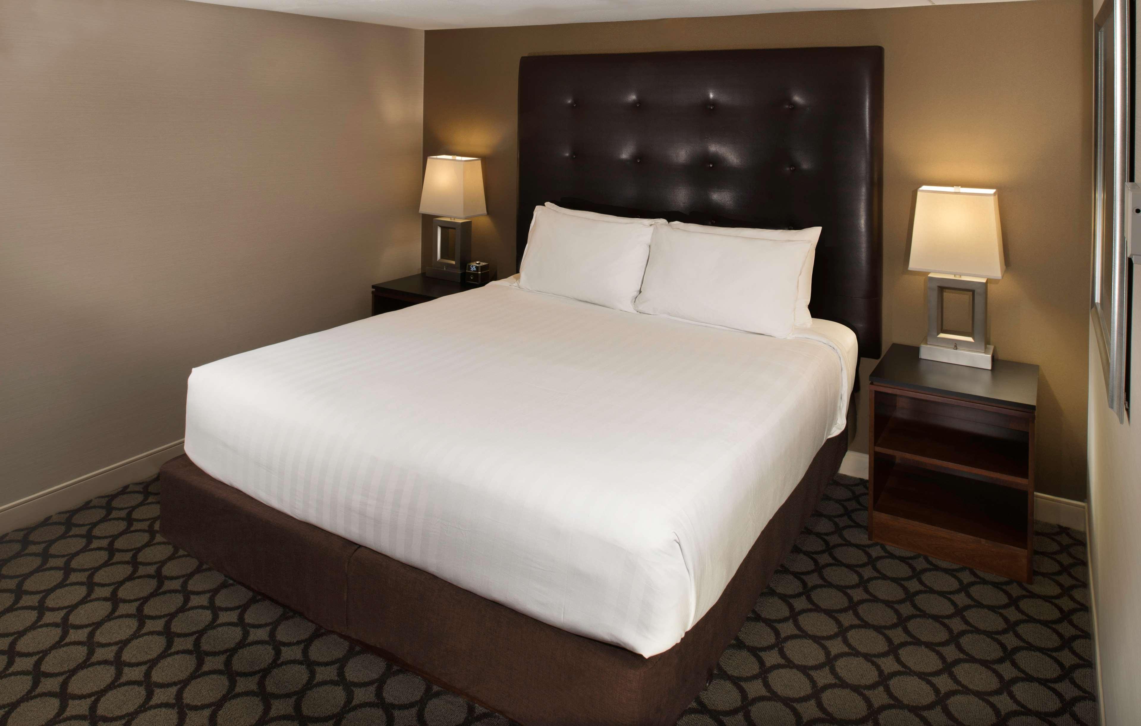 Hyatt Regency Orange County Hotel Garden Grove Exterior photo